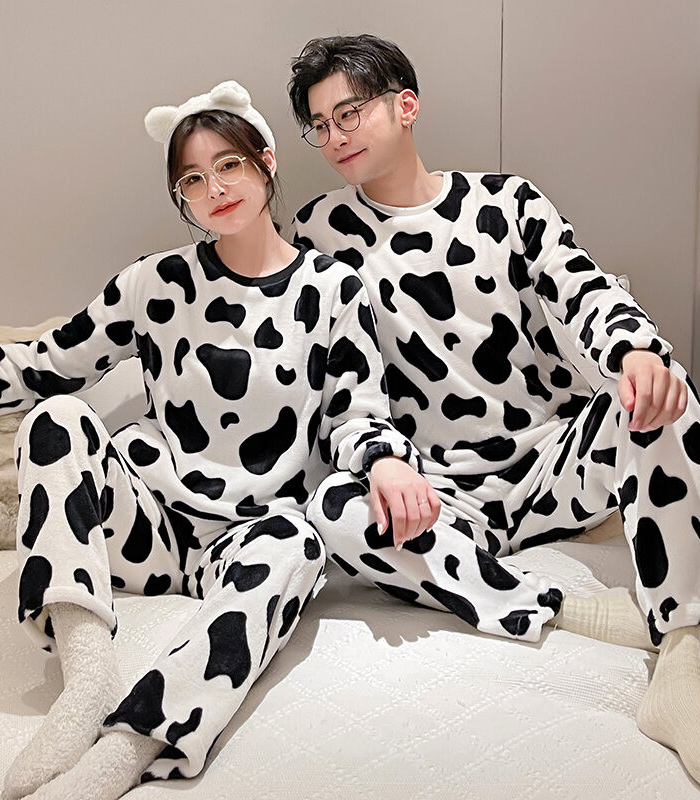 Bộ đồ ngủ nam Trung Quốc unisex họa tiết bò sữa