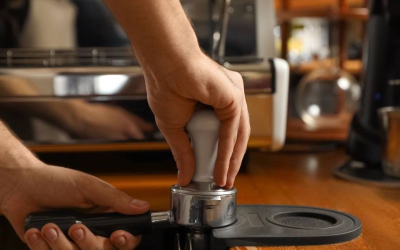 Miếng cao su của máy cà phê bị hư