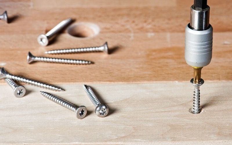 Nên dùng vít bắn sắt hay vít bắn gỗ trong từng trường hợp?